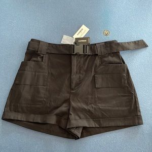 BRAND NEW EXPRESS X OLIVIA CULPO SHORTS